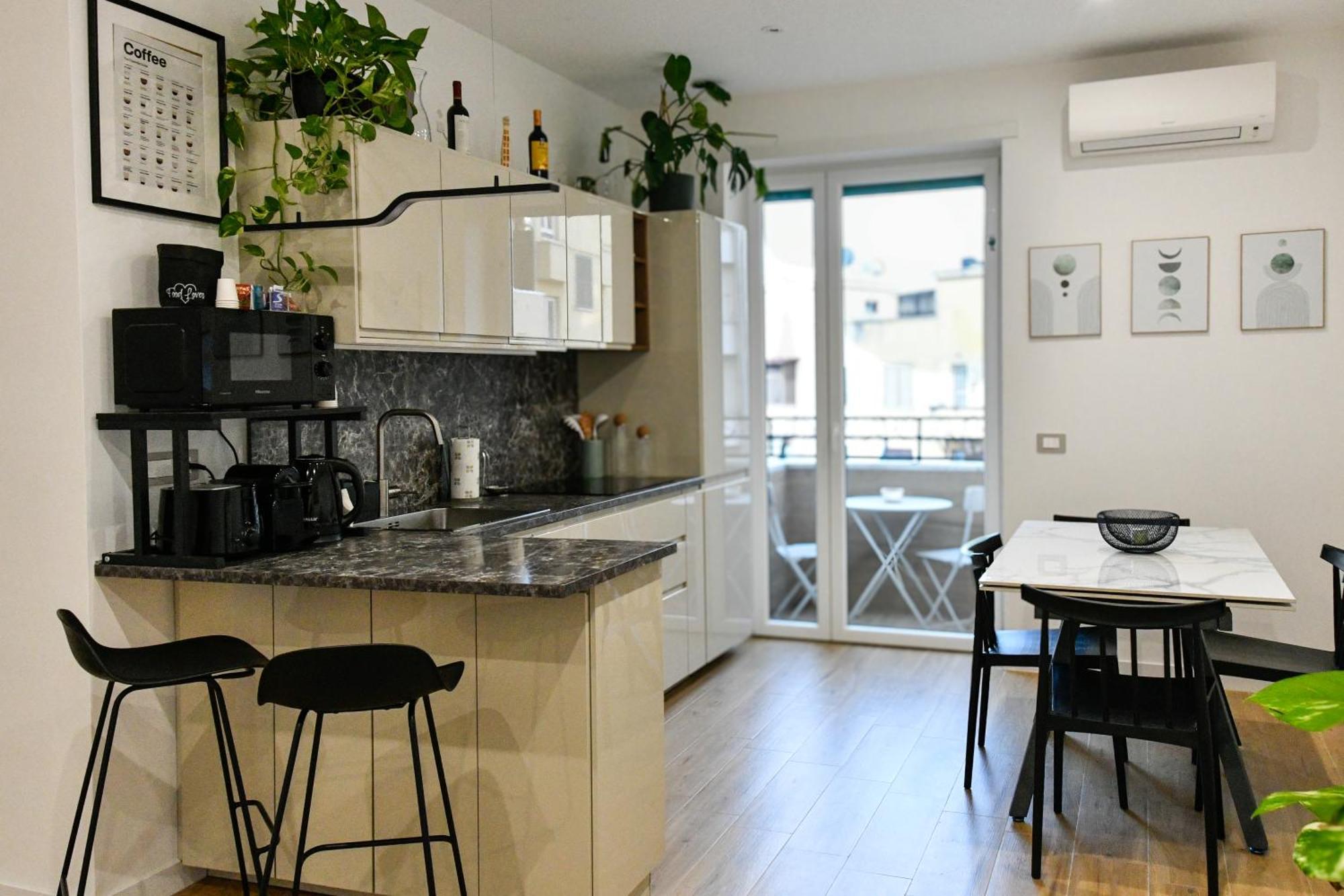 Dima Cute Flat In Apartment *